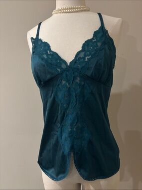 Vintage Sentiments Lace-Trim Satin Camisole in Teal size 34